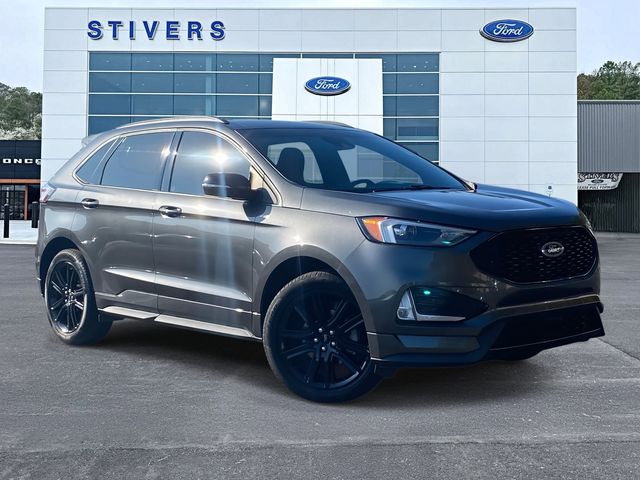 2020 Ford Edge ST Line's photo