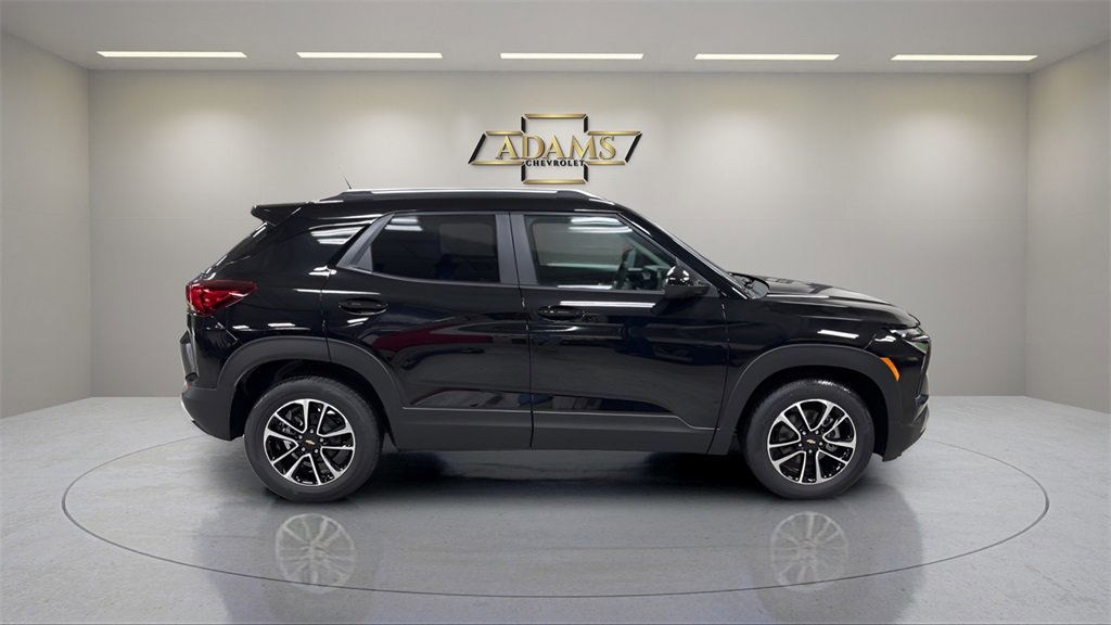 2026 Chevrolet Trailblazer LT photo 4