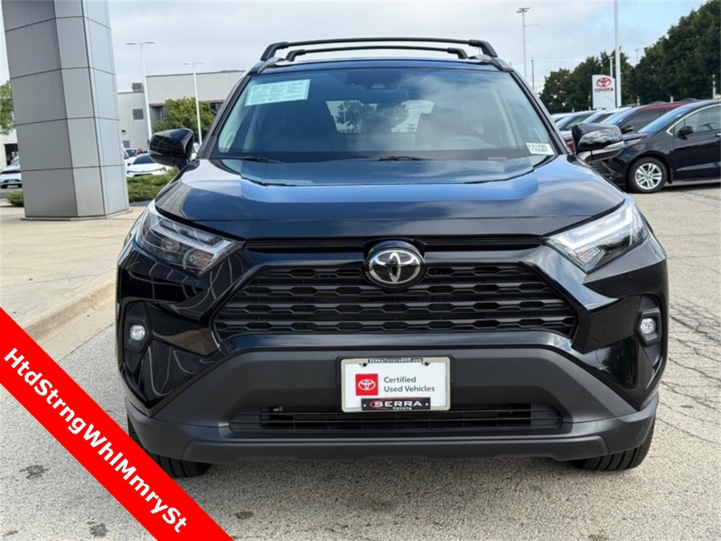 2024 Toyota RAV4 XLE Premium photo 4