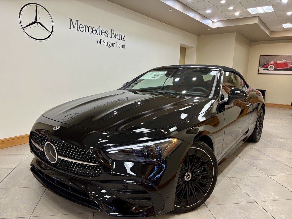 2026 Mercedes-Benz CLE CLE 300's photo