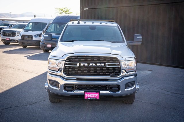 2024 Ram 3500 SLT photo 2