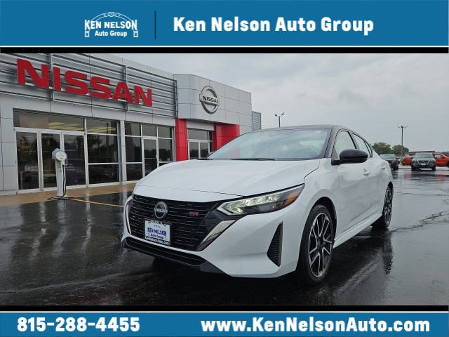 2025 Nissan Sentra SR's photo