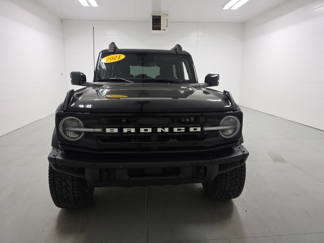 2021 Ford Bronco Outer Banks photo 2