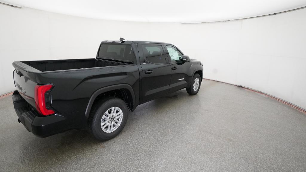 2026 Toyota Tundra SR5 CrewMax photo 22