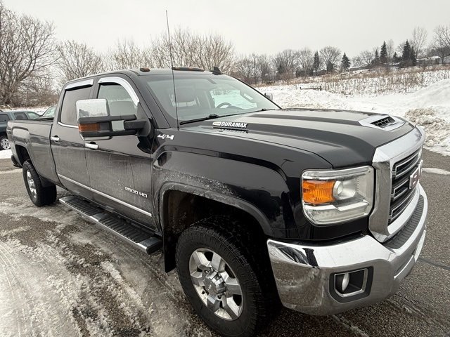 2019 GMC Sierra 2500HD SLT's photo