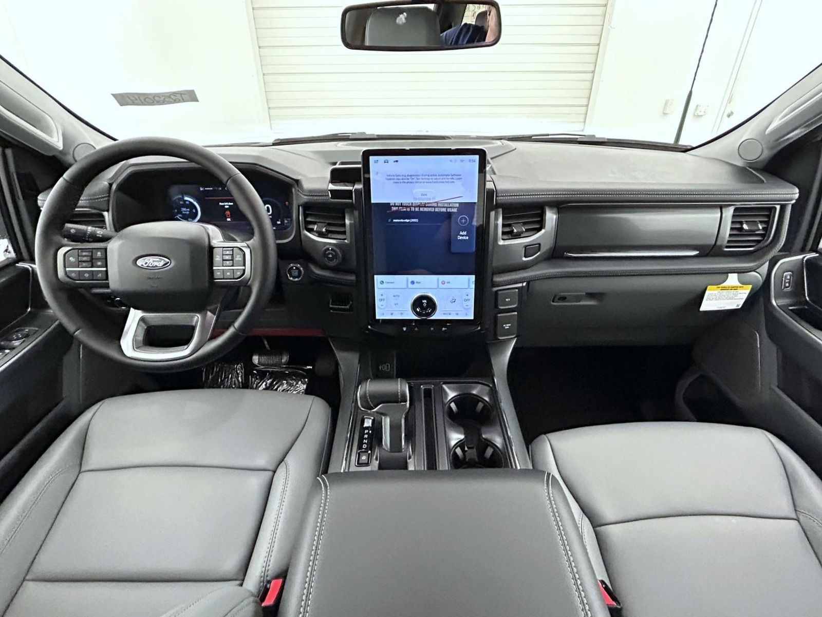 2025 Ford F-150 Lightning photo 10