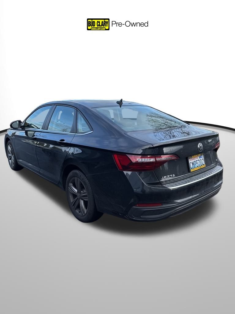 2024 Volkswagen Jetta SE's photo