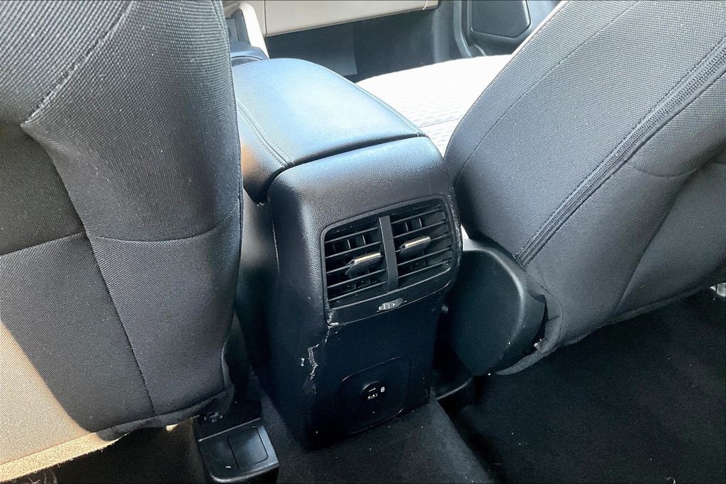 2022 Ford Escape SE photo 10