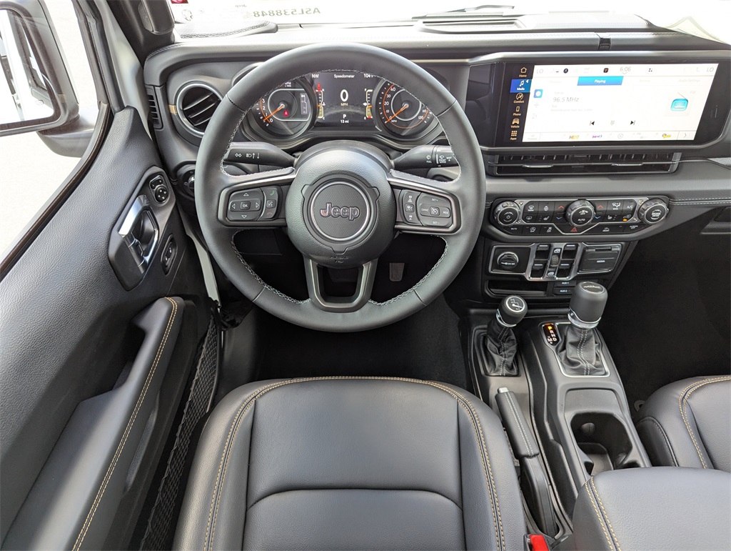 2025 Jeep Gladiator Sport photo 13