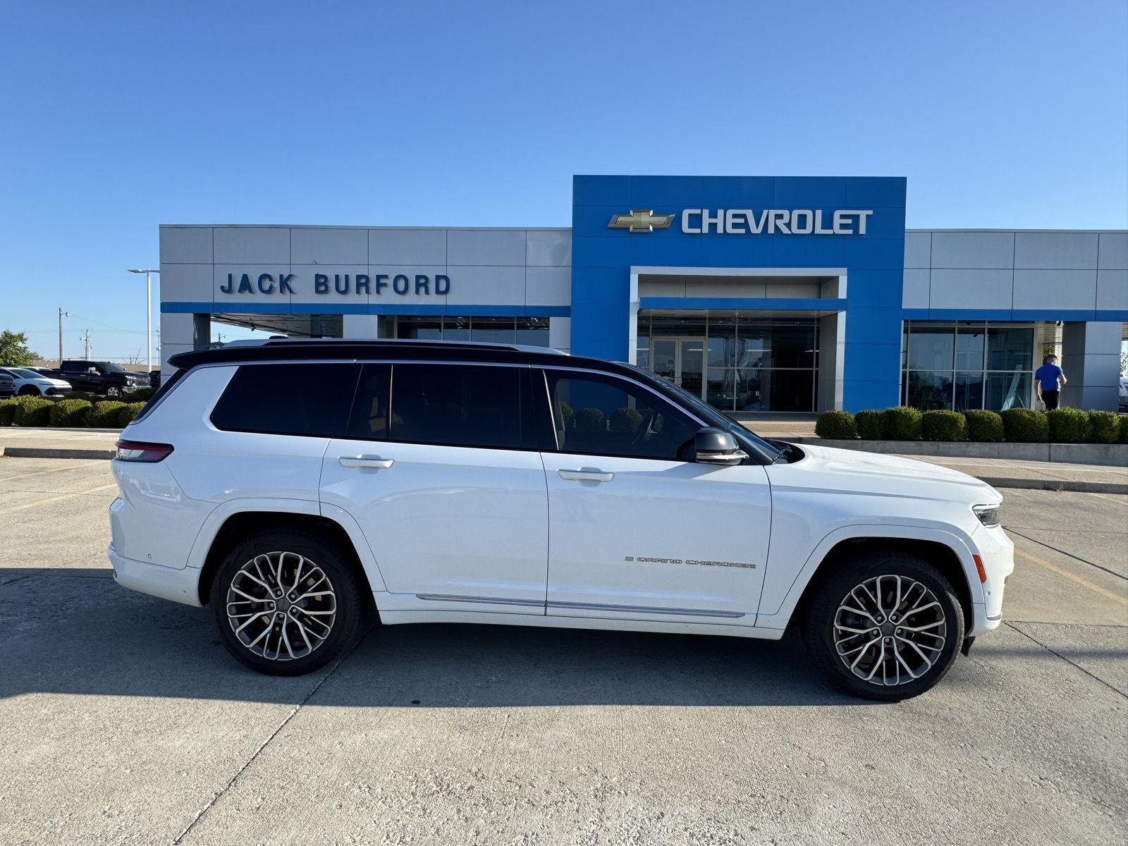2023 Jeep Grand Cherokee L Summit Reserve photo 37