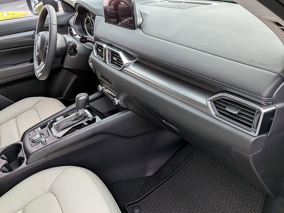 2025 Mazda CX-5 2.5 S Preferred photo 35