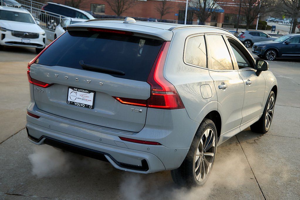 2026 VOLVO XC60 - Image 7