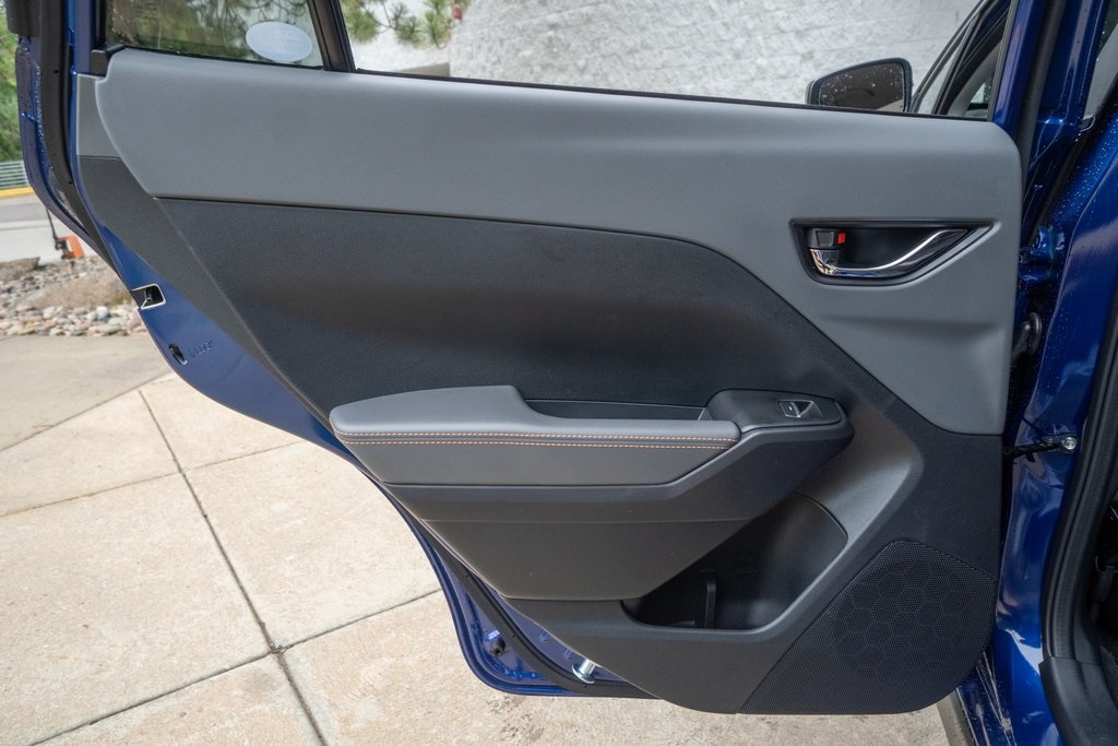 2025 Subaru Crosstrek Limited photo 15