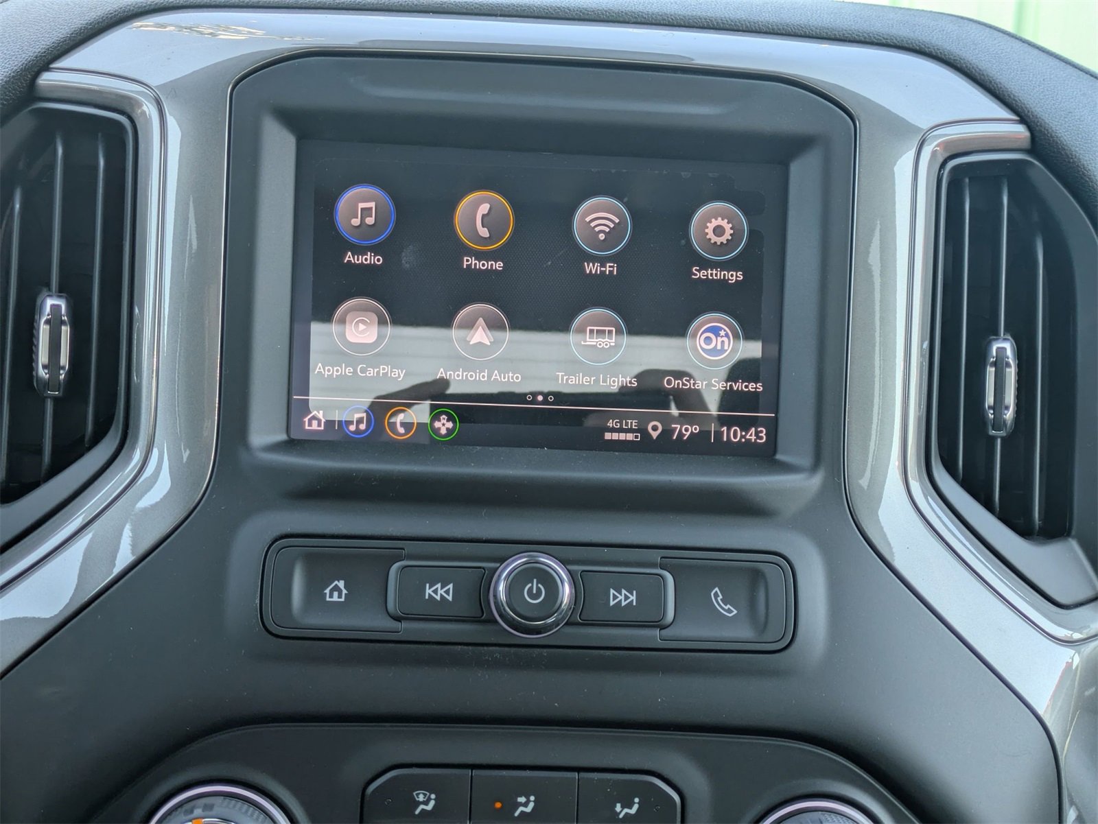 2025 Chevrolet Silverado 1500 Custom photo 27