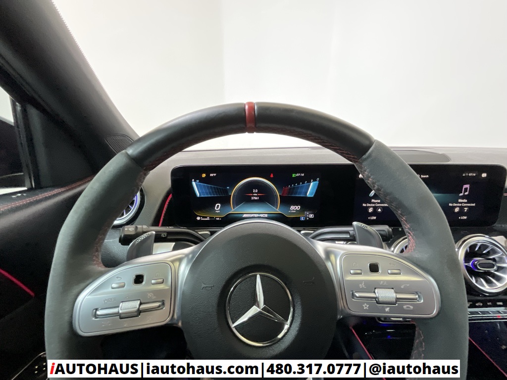 2022 Mercedes Benz GLB 35 AMG 4MATIC photo 23