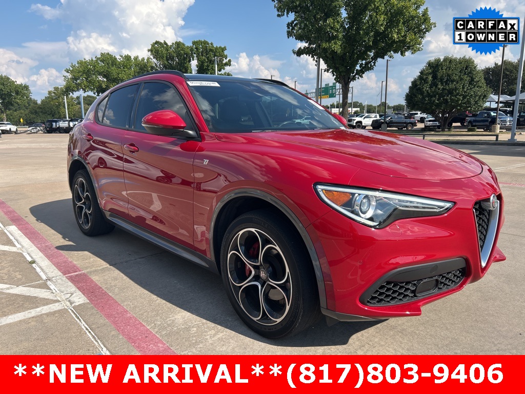 2022 Alfa Romeo Stelvio Ti photo 5