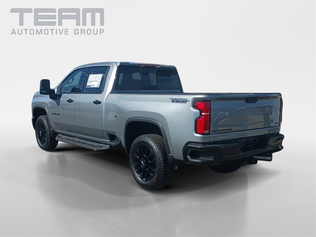 2026 Chevrolet Silverado 2500HD LTZ photo 4