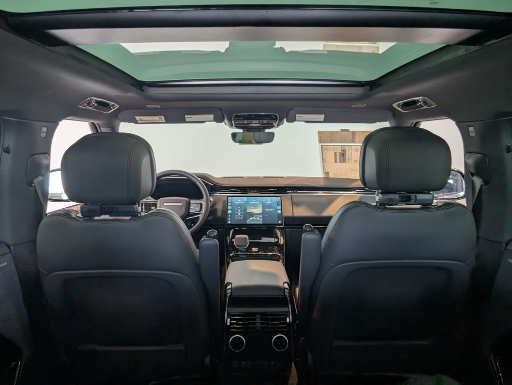 2025 Land Rover Range Rover Sport SE photo 24