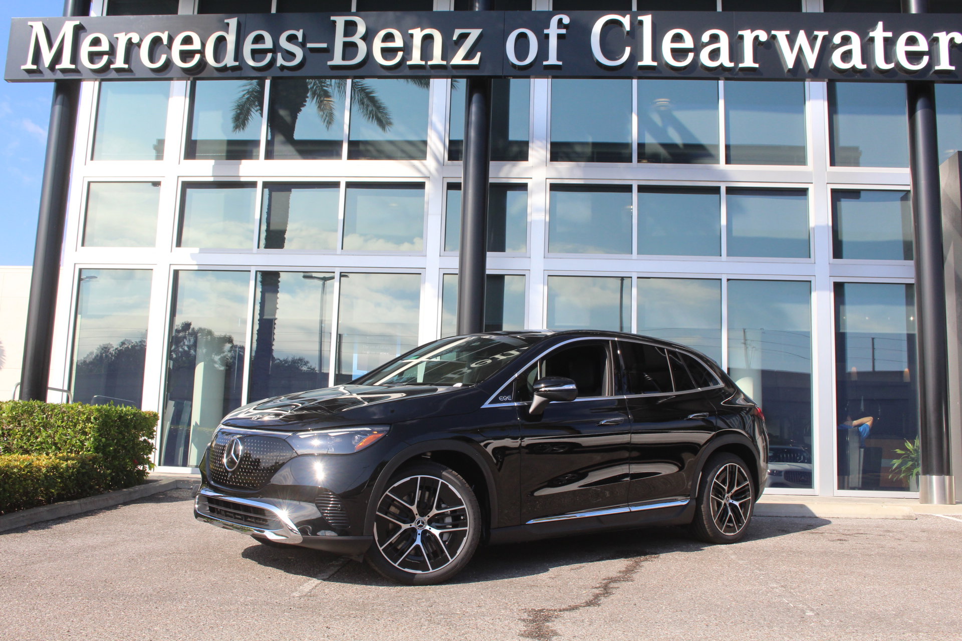 2026 Mercedes-Benz EQE SUV Base's photo