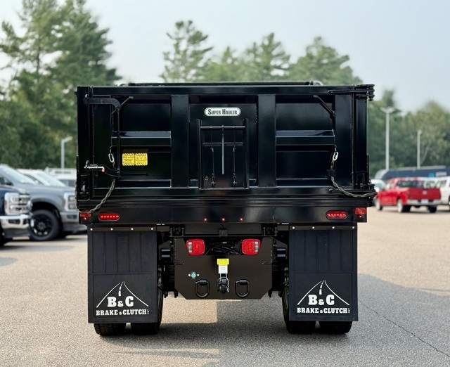 2026 Ford F-650 photo 5