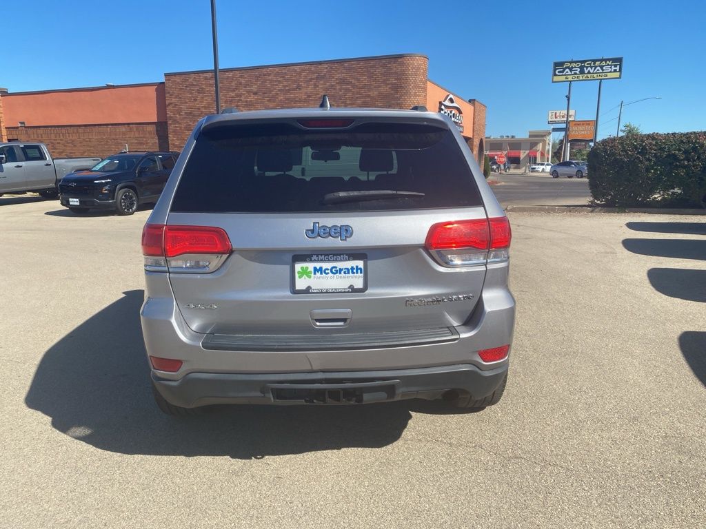 2015 Jeep Grand Cherokee Laredo photo 3