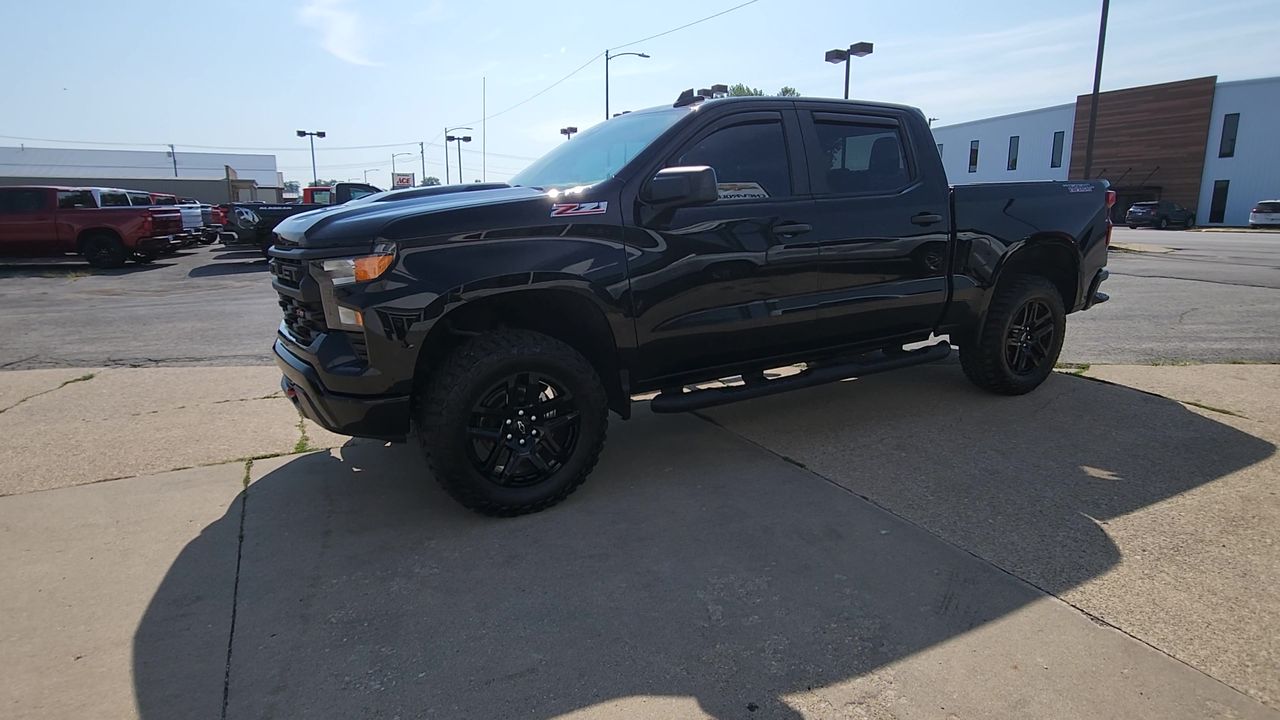 2023 Chevrolet Silverado 1500 Custom Trail Boss photo 4