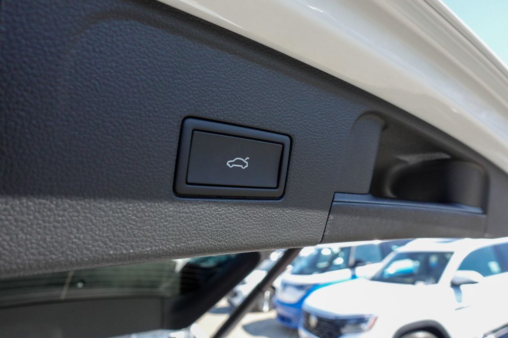 2026 Volkswagen Atlas Peak Edition SE photo 26