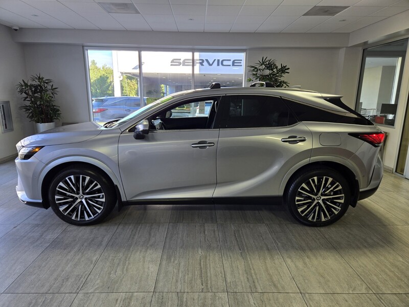 2024 Lexus RX 350h AWD photo 2