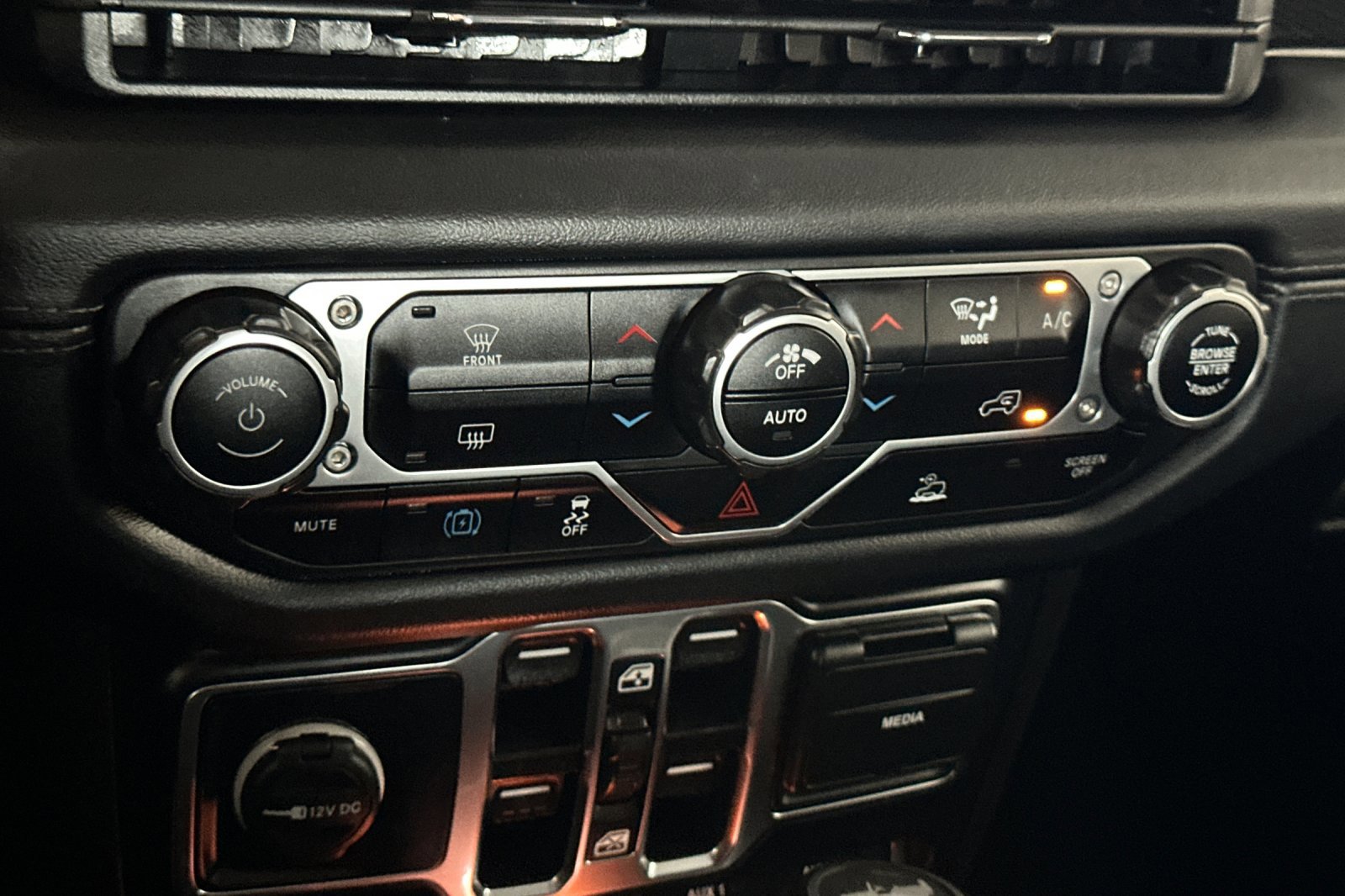 2024 Jeep Wrangler Rubicon 4xe photo 20