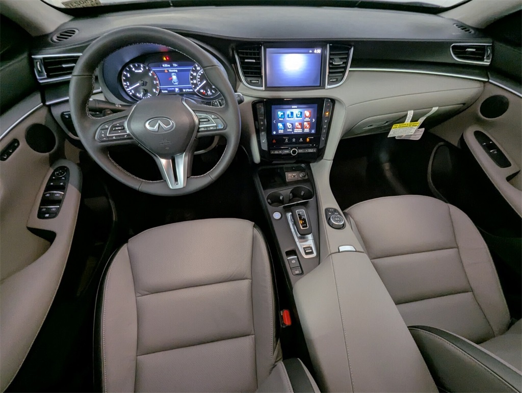 2025 Infiniti QX50 Luxe AWD photo 8