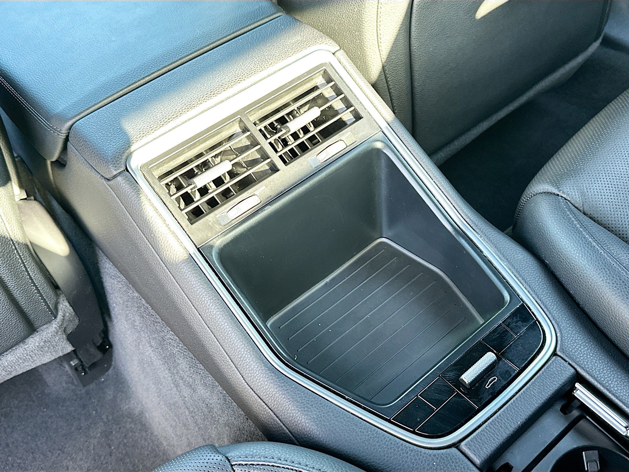 2020 Porsche Panamera 4 photo 24