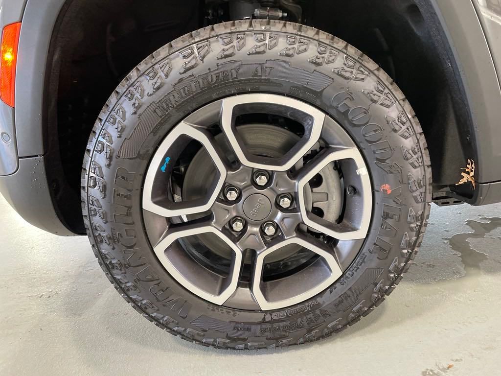 2024 Jeep Grand Cherokee Trailhawk 4xe photo 13