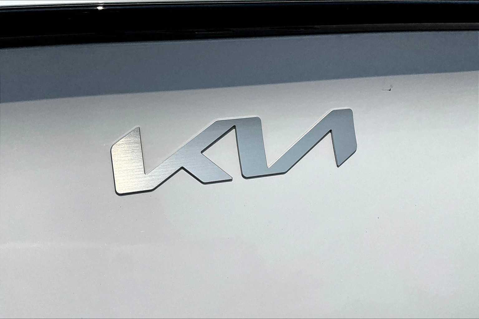 Image 8 of Pre-Owned 2023 2023 Kia Sportage EX With Navigation
