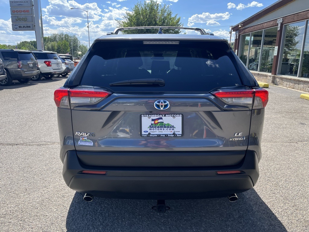 2021 Toyota RAV4 Hybrid LE photo 3