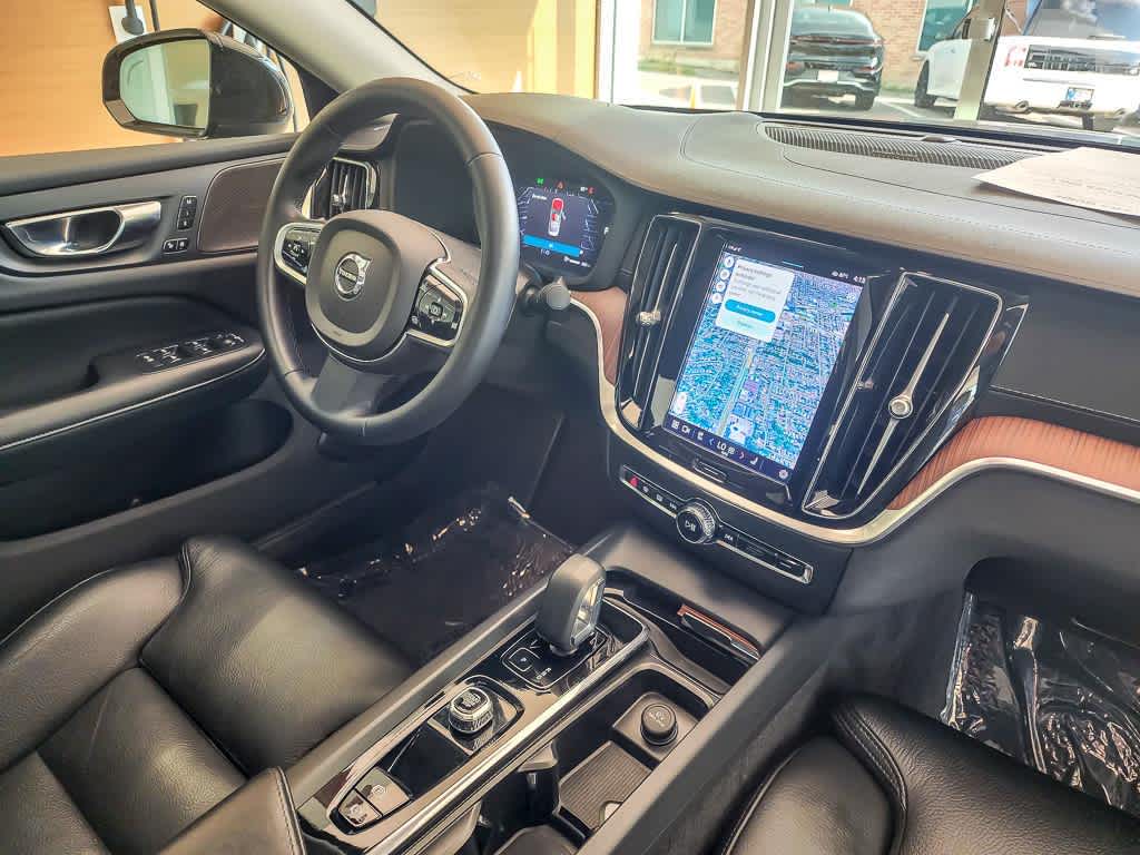 2024 Volvo S60 Ultimate photo 19