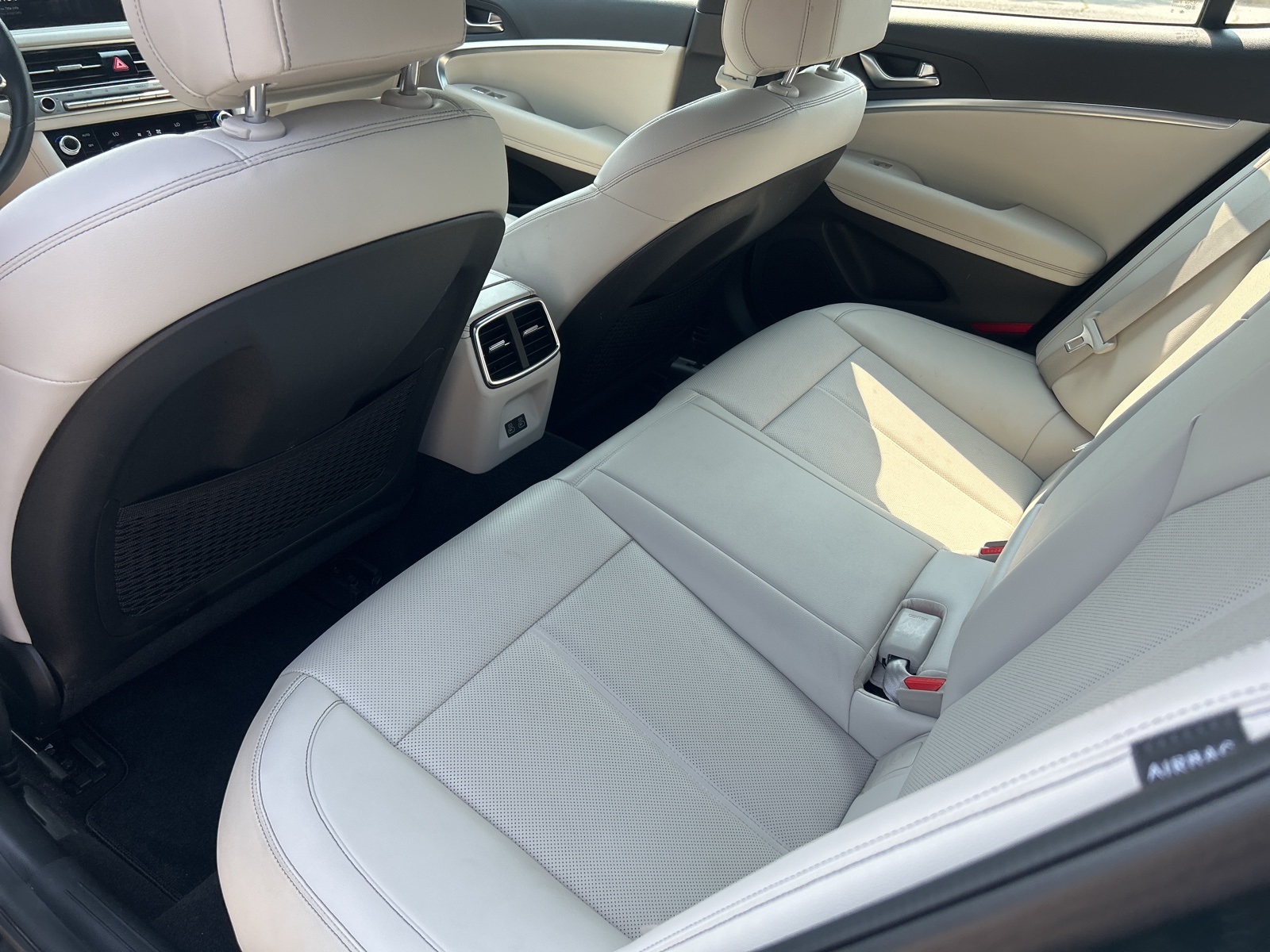 2025 Genesis G70 2.5T photo 30