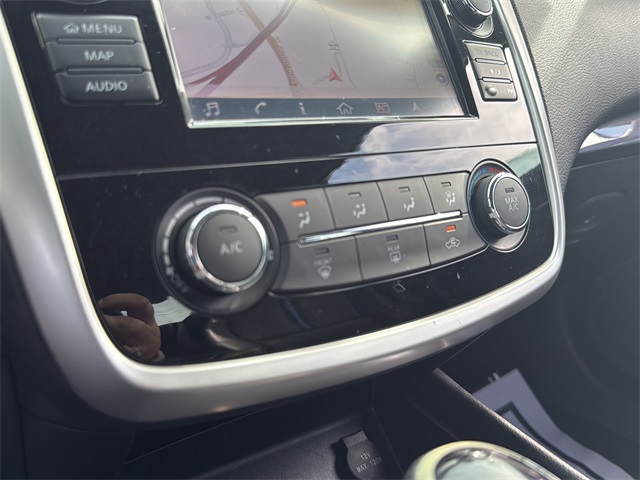 2018 Nissan Altima 2.5 SR photo 29