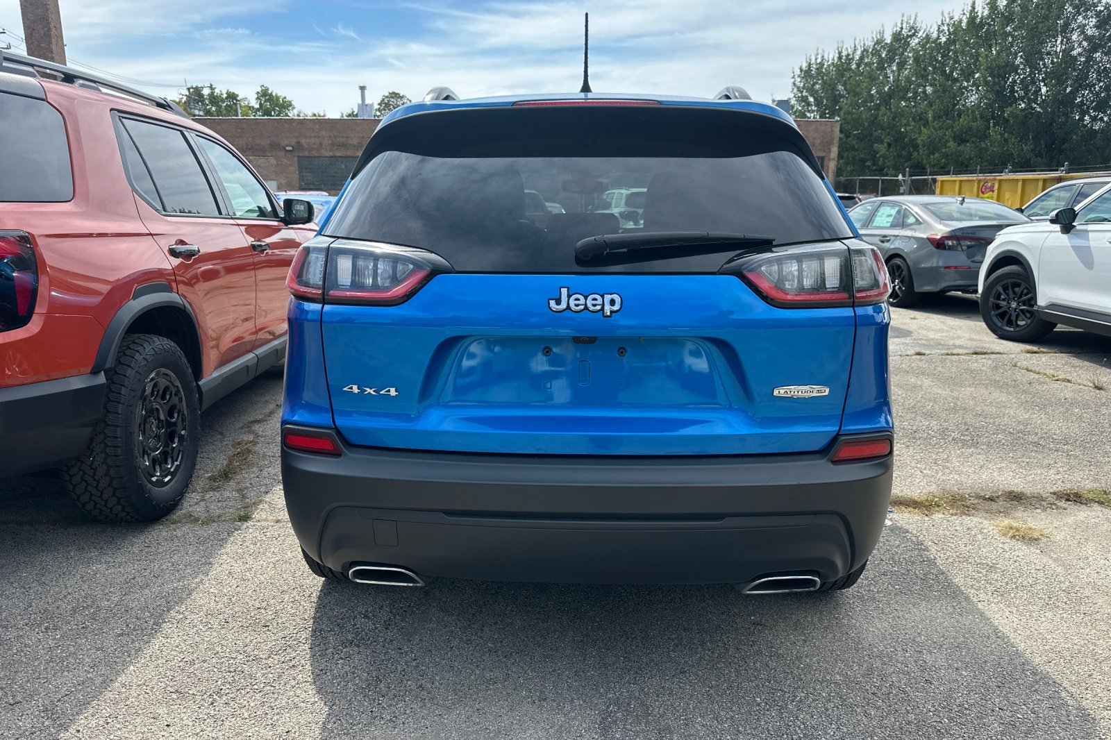 2022 Jeep Cherokee Latitude Lux photo 4