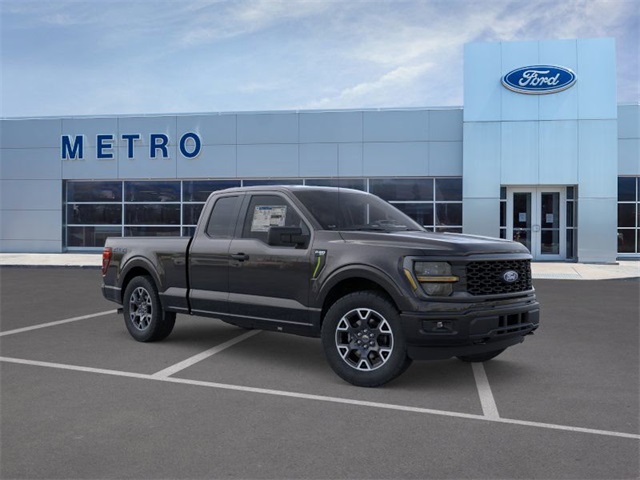 2025 Ford F-150 STX's photo