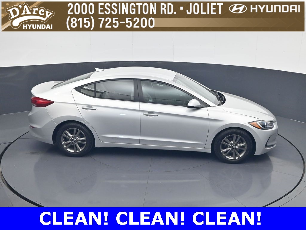 2018 Hyundai Elantra SEL photo 16