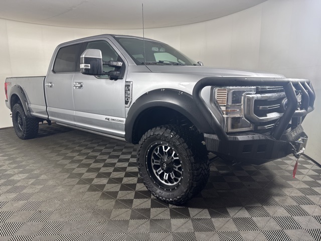 2020 Ford F-350 Super Duty Platinum's photo