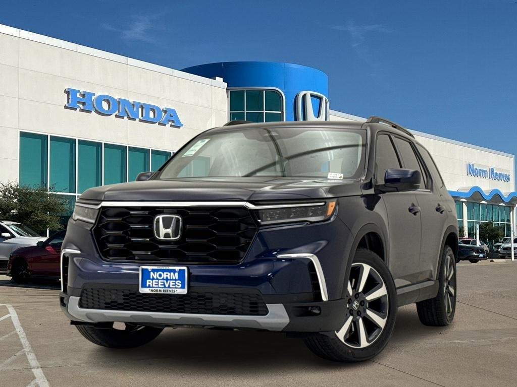 2025 Honda Pilot Touring's photo