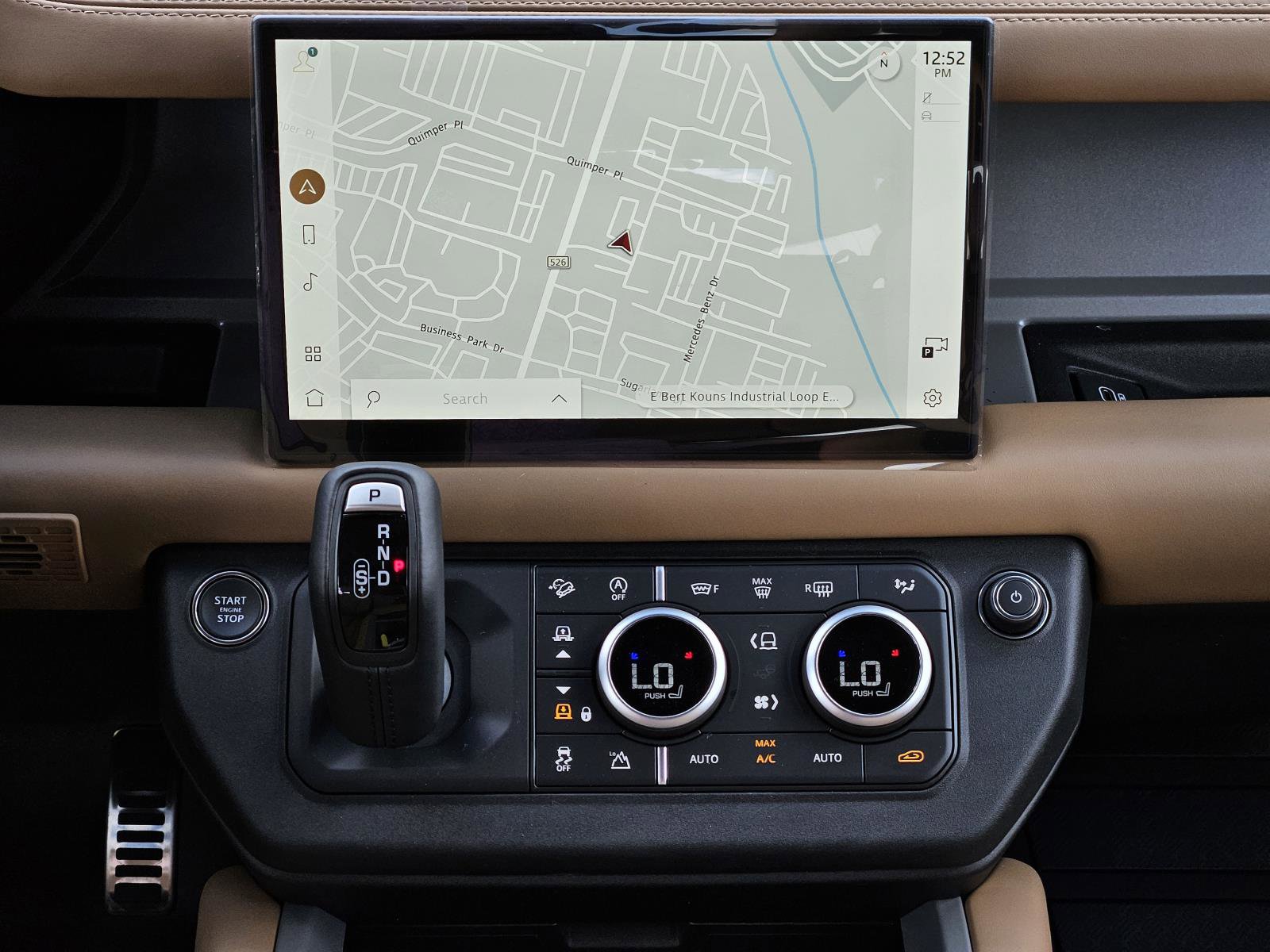 2025 Land Rover Defender 110 V8 photo 34