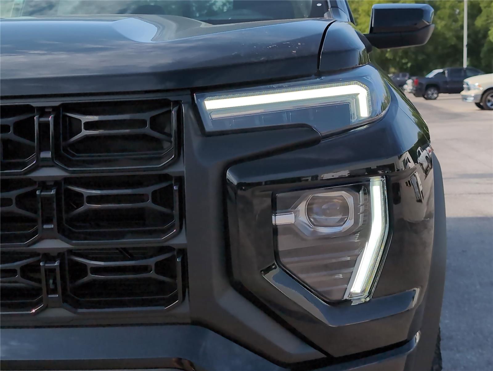 2025 Gmc Canyon Elevation photo 31