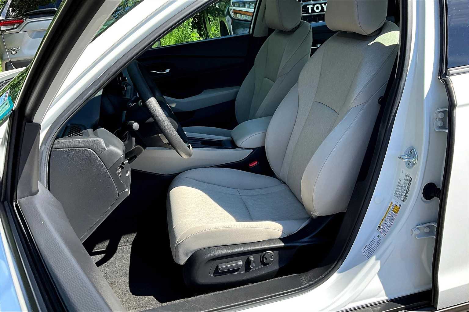 2024 Honda Accord EX photo 8