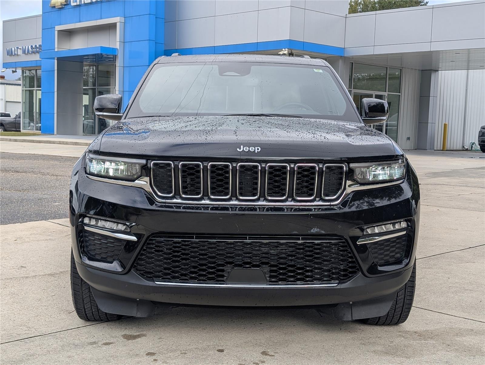 2023 Jeep Grand Cherokee Limited photo 2