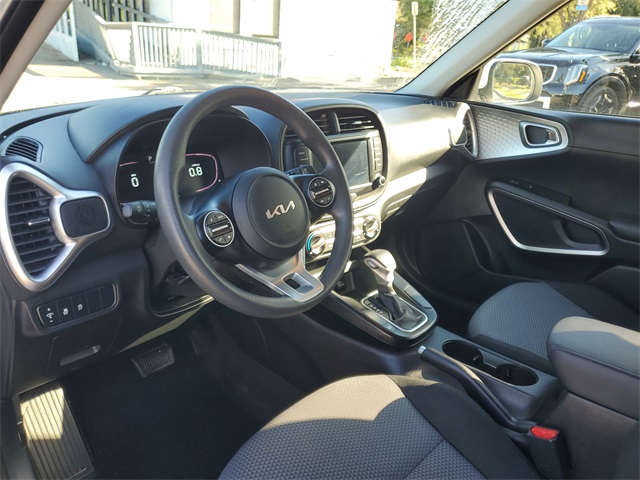 2023 Kia Soul LX photo 11