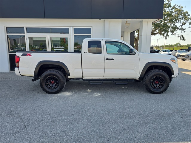 2021 Toyota Tacoma SR photo 4