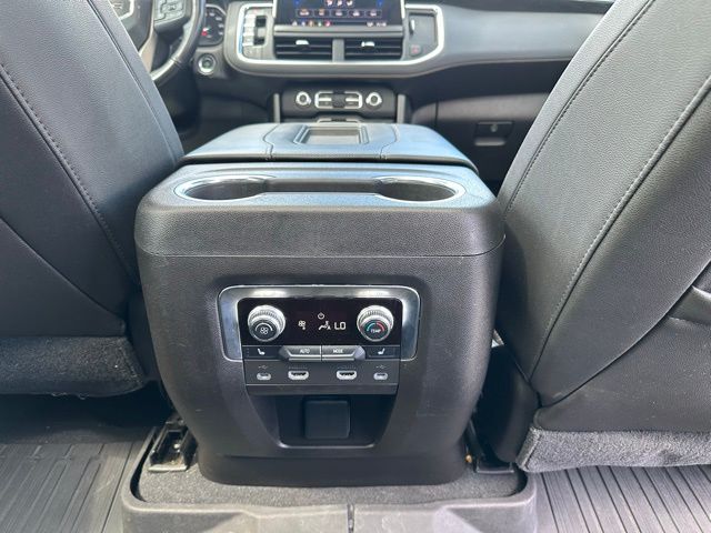 2021 Gmc Yukon AT4 photo 32