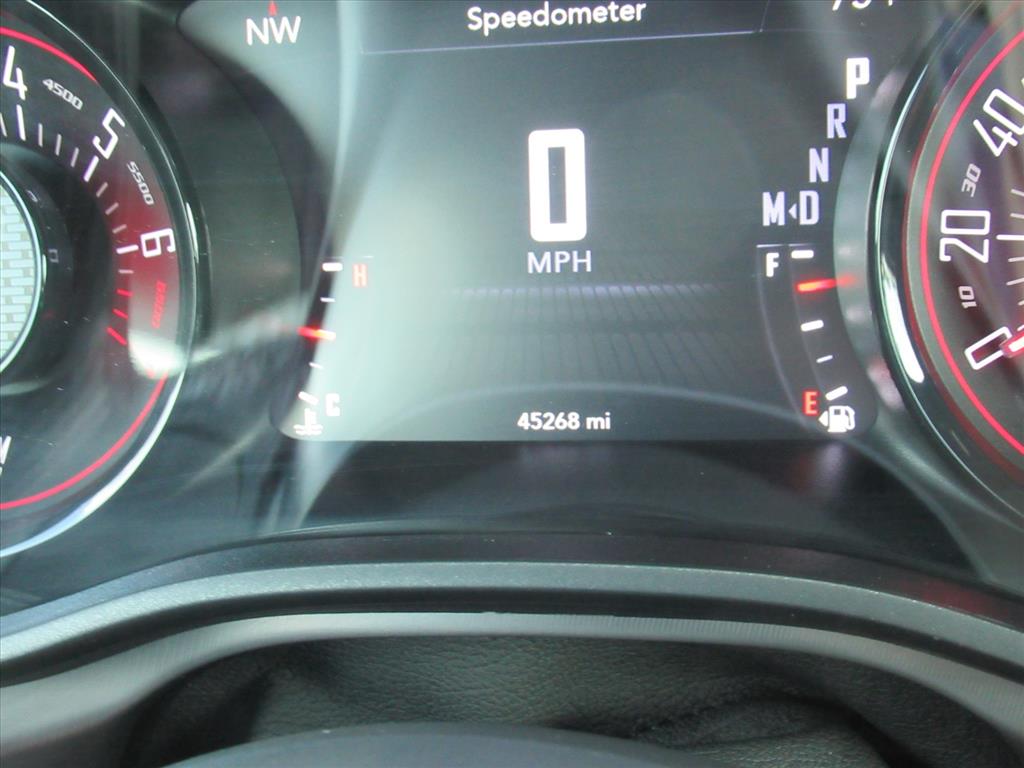 2022 Dodge Challenger SXT photo 25